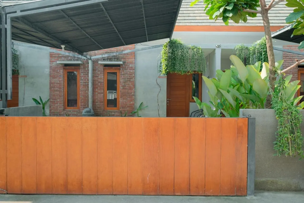 Andewi Guest House Denpasar Redpartner - Minimum Stay 30 Nights Sanur